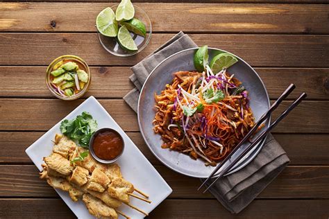 baylee thai|thai food on oaklawn ave.